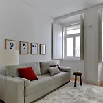 Alfama Confortable Apartment Near Cathedral