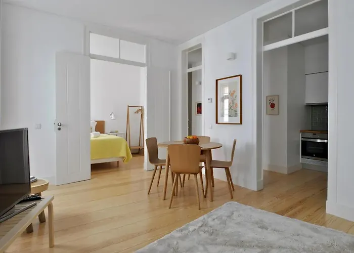 Alfama Confortable Apartment Near Cathedral